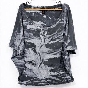 Sweet Love Gray Marble Dye Scoop Neck Top Women’s One Size